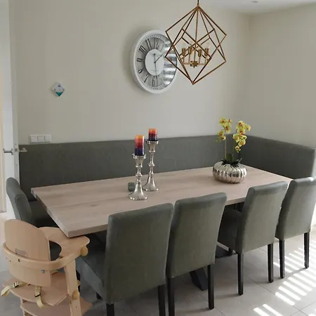 In Maastricht With Terrace בית נופש Bemelen