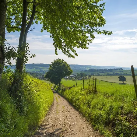 בית נופש In Maastricht With Terrace Bemelen