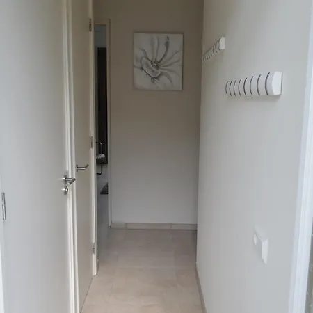 In Maastricht With Terrace بيت للعطل